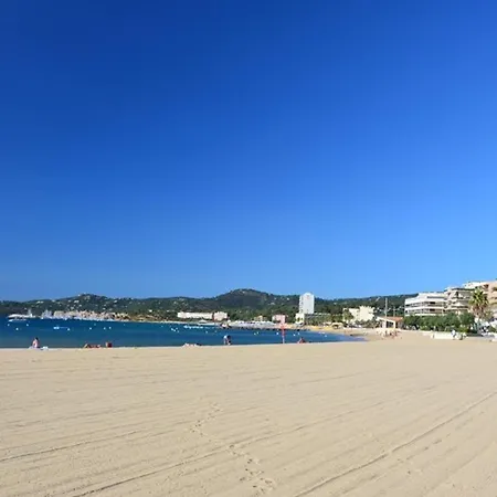 Le Lavandou, 3 Pieces, 6 Personnes - Fr-1-713-3 Apartment *
